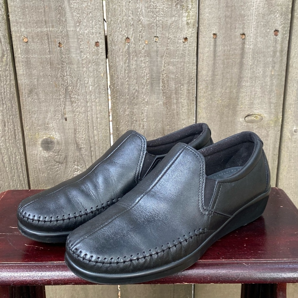 SAS Dream Leather Slip-on Loafers